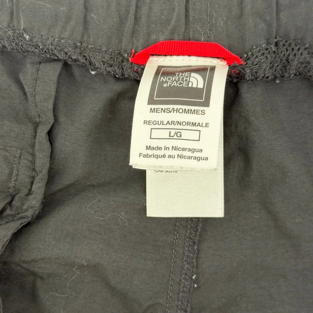 The North Face Belted Nylon Shorts Mens Large Black Hiking Gorpcore 6 Inseam